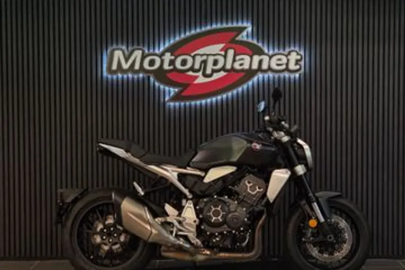 Honda CB1000R (2022)