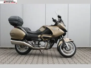 Honda NT (2006) — foto 1