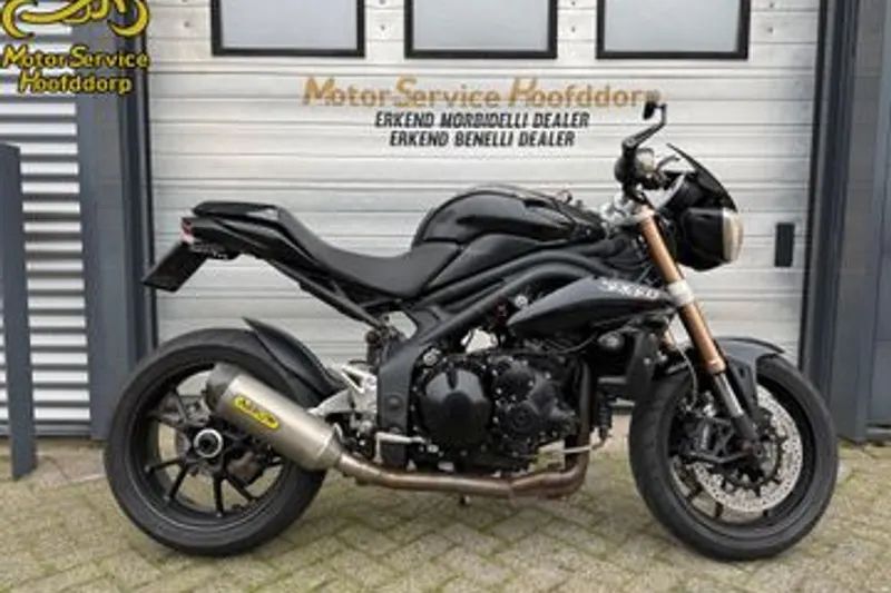 Triumph Speed Triple 1050 (2011)