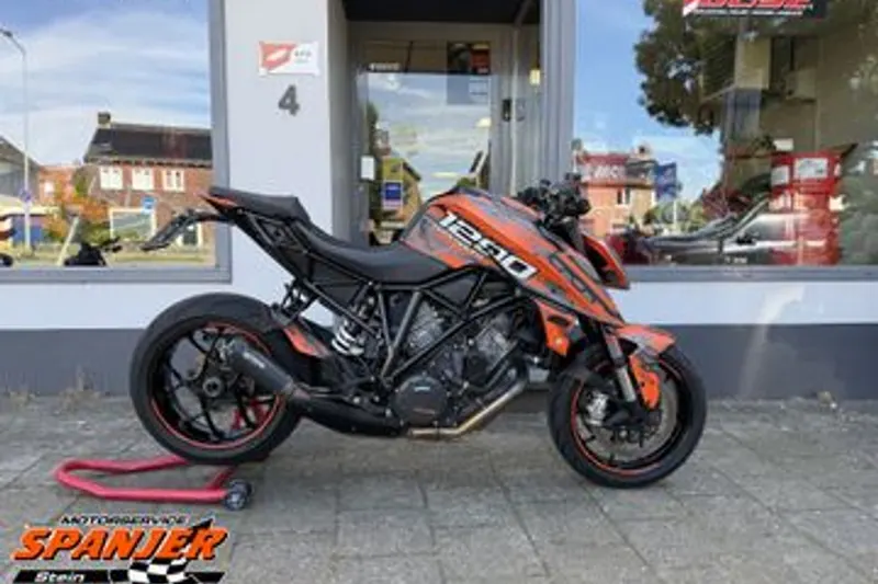 KTM 1290 SuperDuke R (2018)