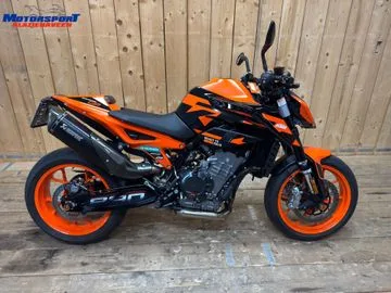KTM 890 Duke GP (2022) — foto 1