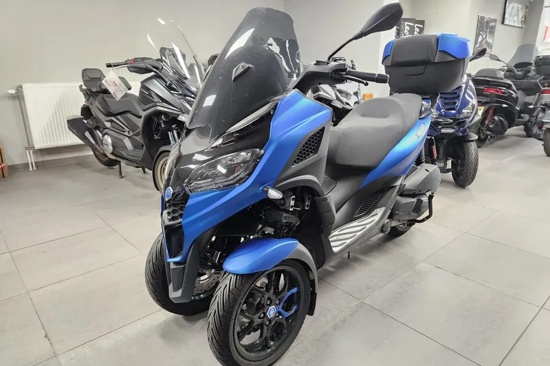 Piaggio MP3 310 (2025)