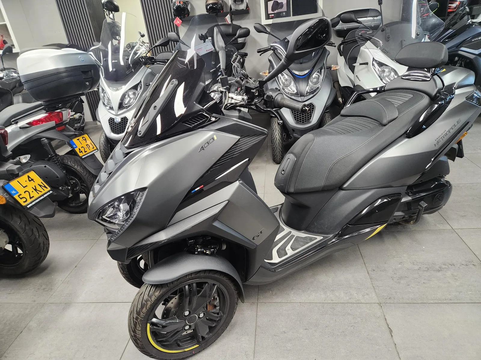 Peugeot Metropolis (2023) — foto 1
