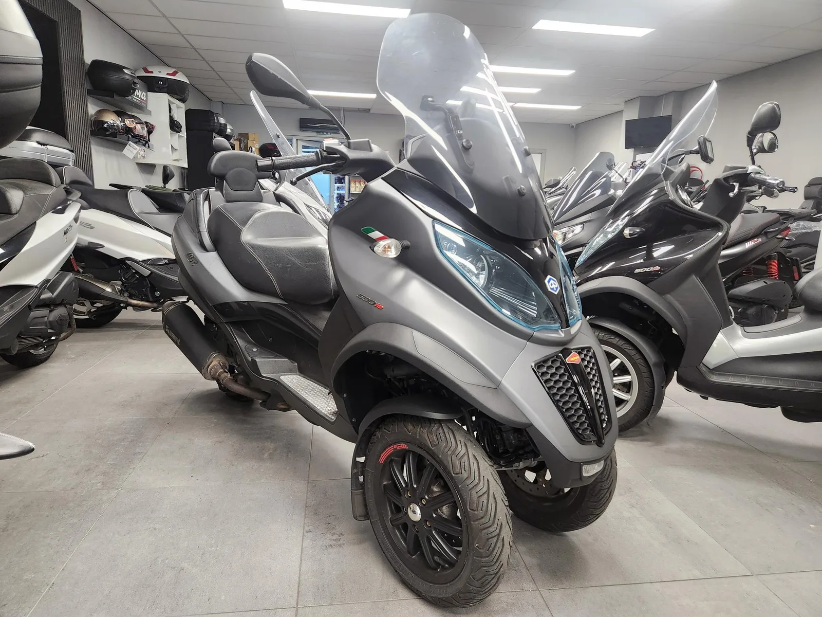 Piaggio MP3 500 (2026) — foto 1