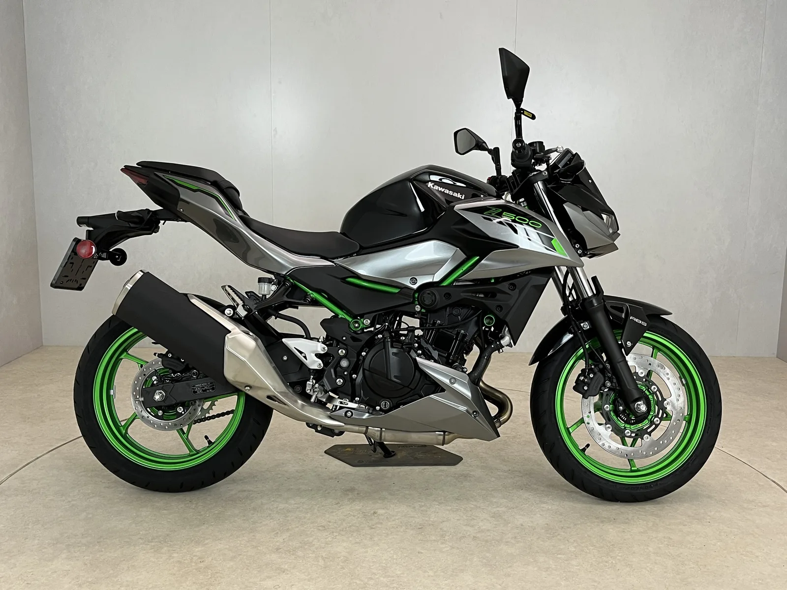 Kawasaki Z 500 SE (2026) — foto 1
