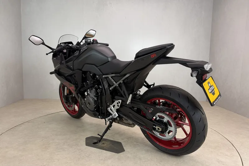 Suzuki Gsx S 1000 GX (2026)