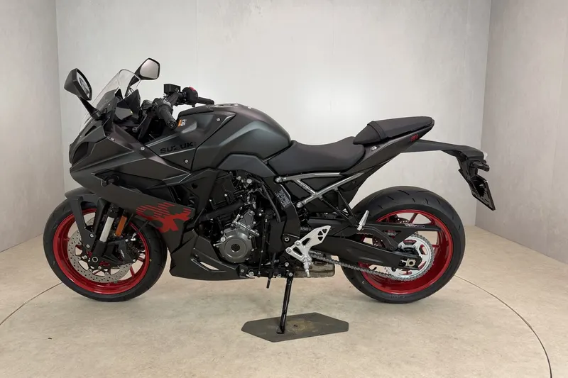 Suzuki Intruder C1500T (2013)