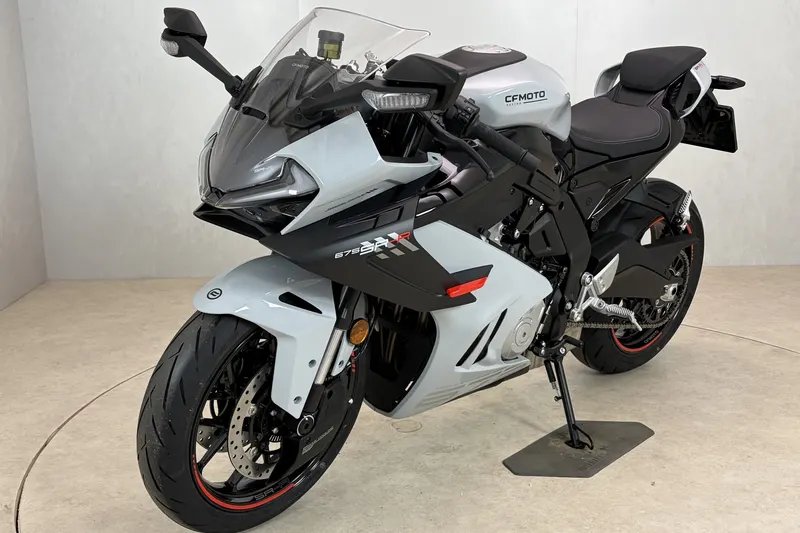 CFMoto 125NK (2026)