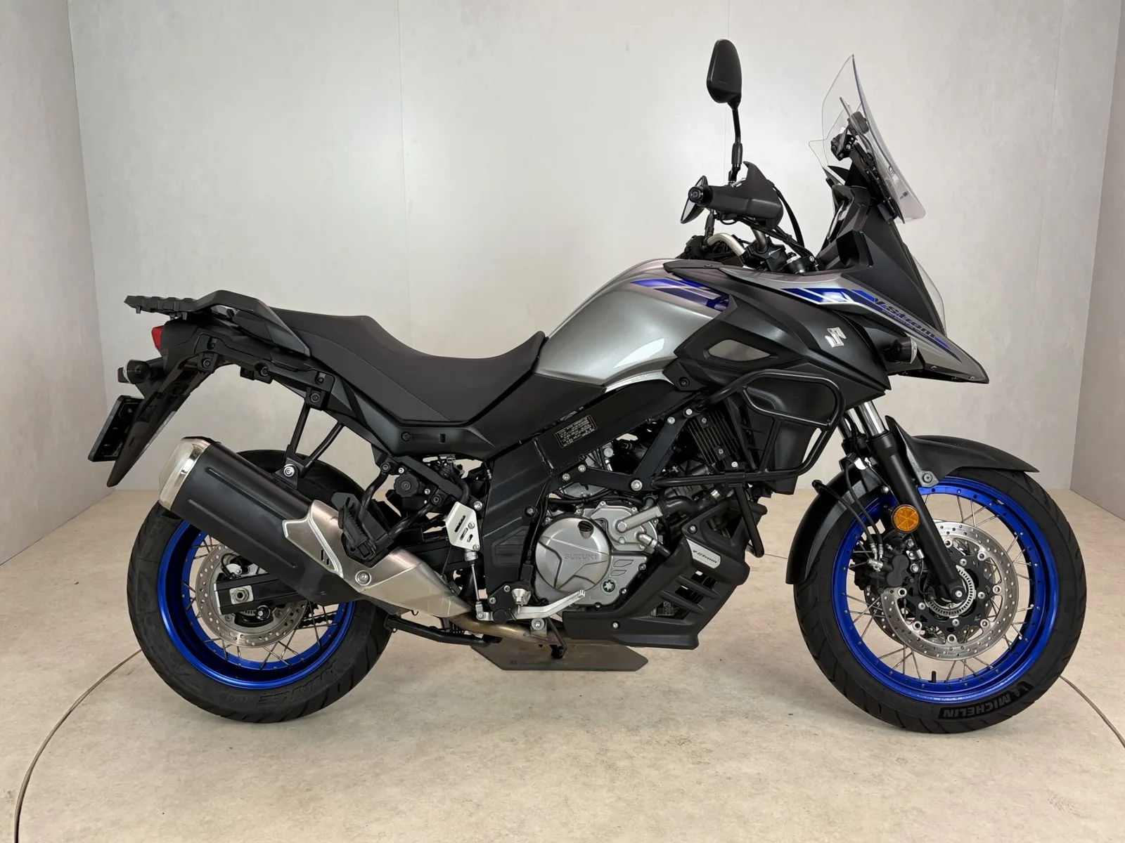 Suzuki GSX-8S (2026) — foto 1