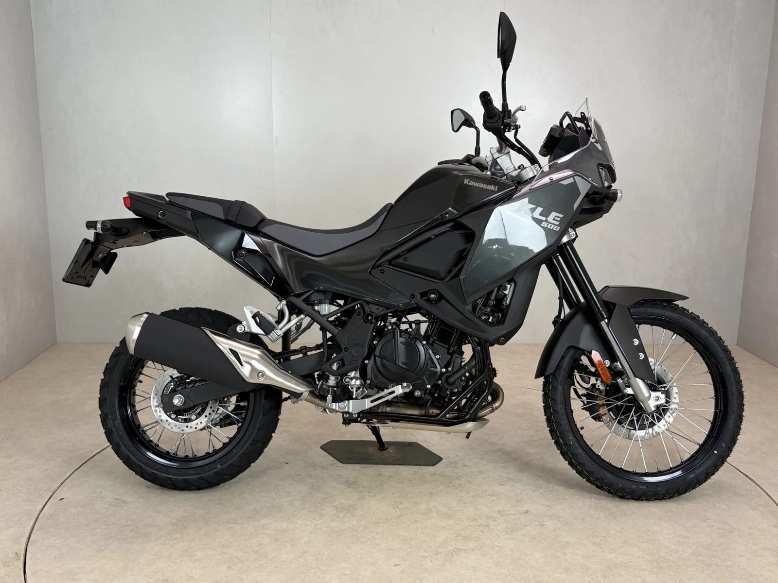 Kawasaki KLE 500 (2026) — foto 1