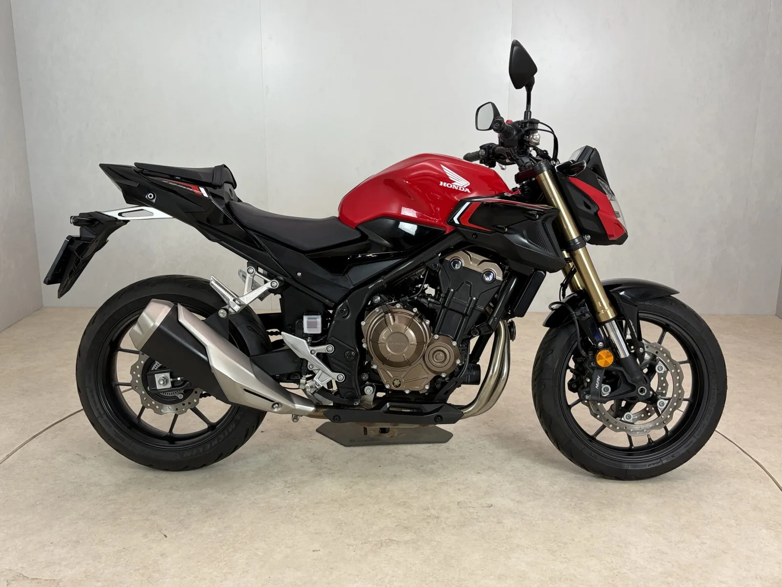 Honda CB500F (2023) — foto 1