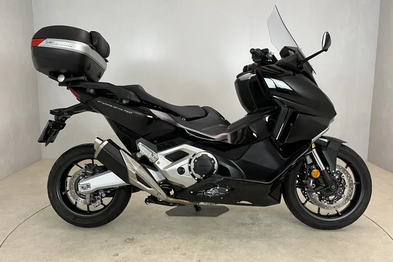 Honda Forza 750 (2021)