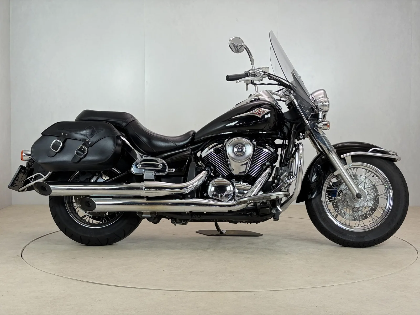 Kawasaki VN 900 Classic (2009) — foto 1