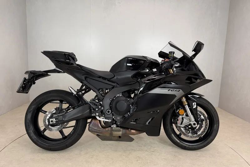 Yamaha YZF-R9 (2026)