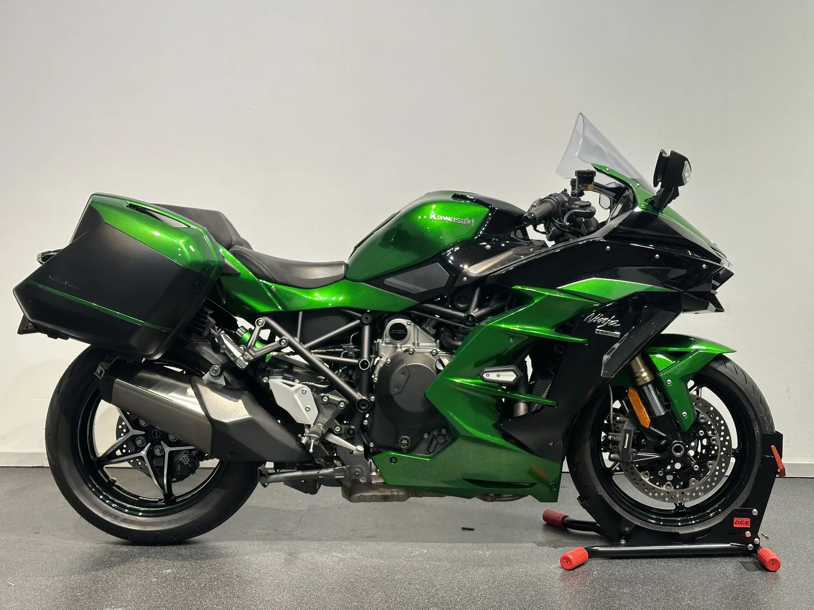 Kawasaki H2 SX SE (2019) — foto 1