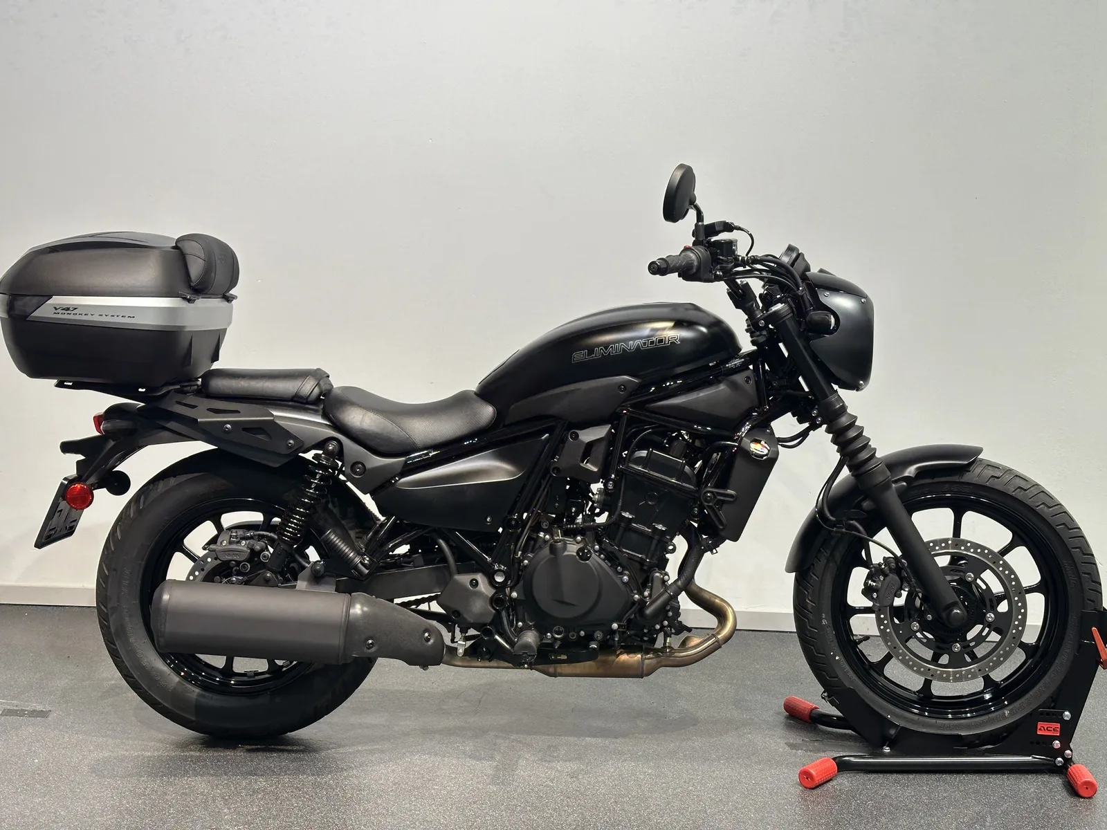 Kawasaki Eliminator 500 SE (2024) — foto 1