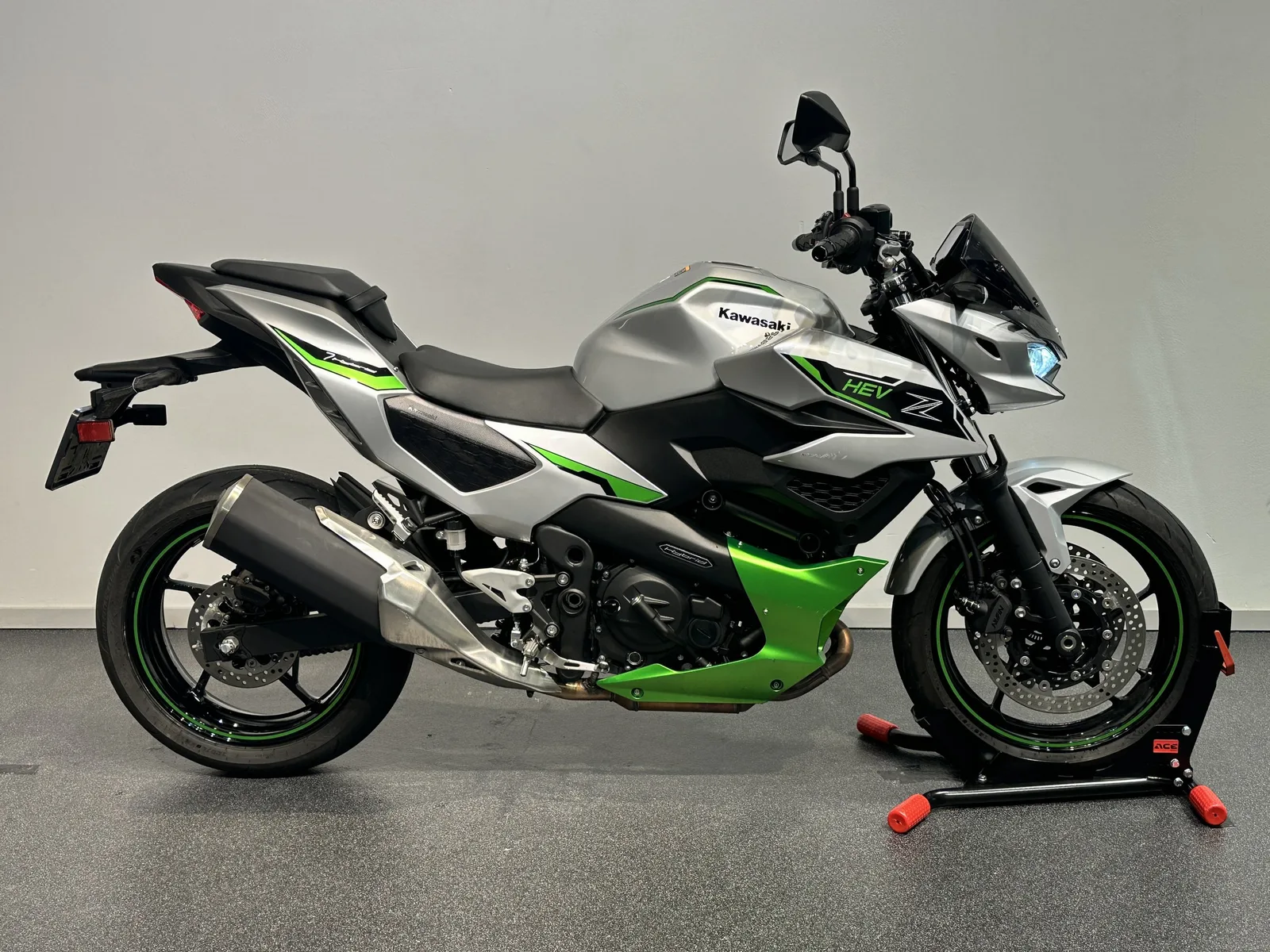Kawasaki Z7 Hybrid (2024) — foto 1