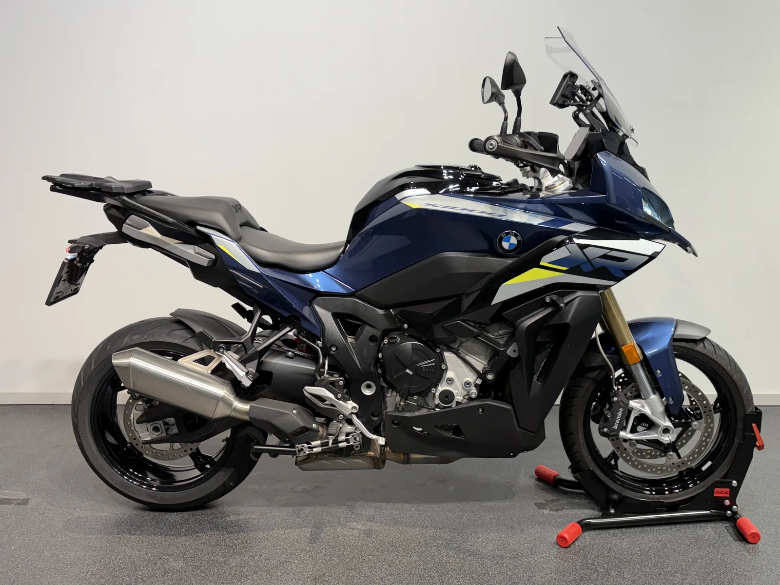 BMW S 1000 XR (2025) — foto 1