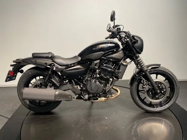 Kawasaki Eliminator 500 SE (2026) — foto 1