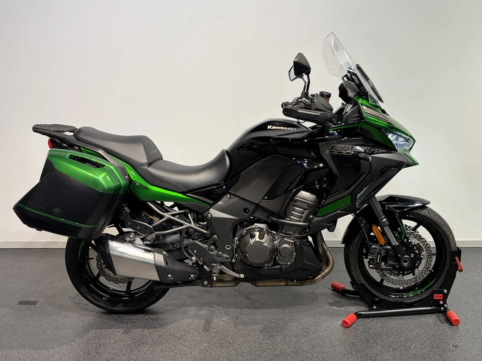 Kawasaki Versys 1000 SE (2024) — foto 1