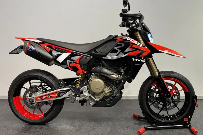 Ducati Hypermotard 698 Mono (2025)