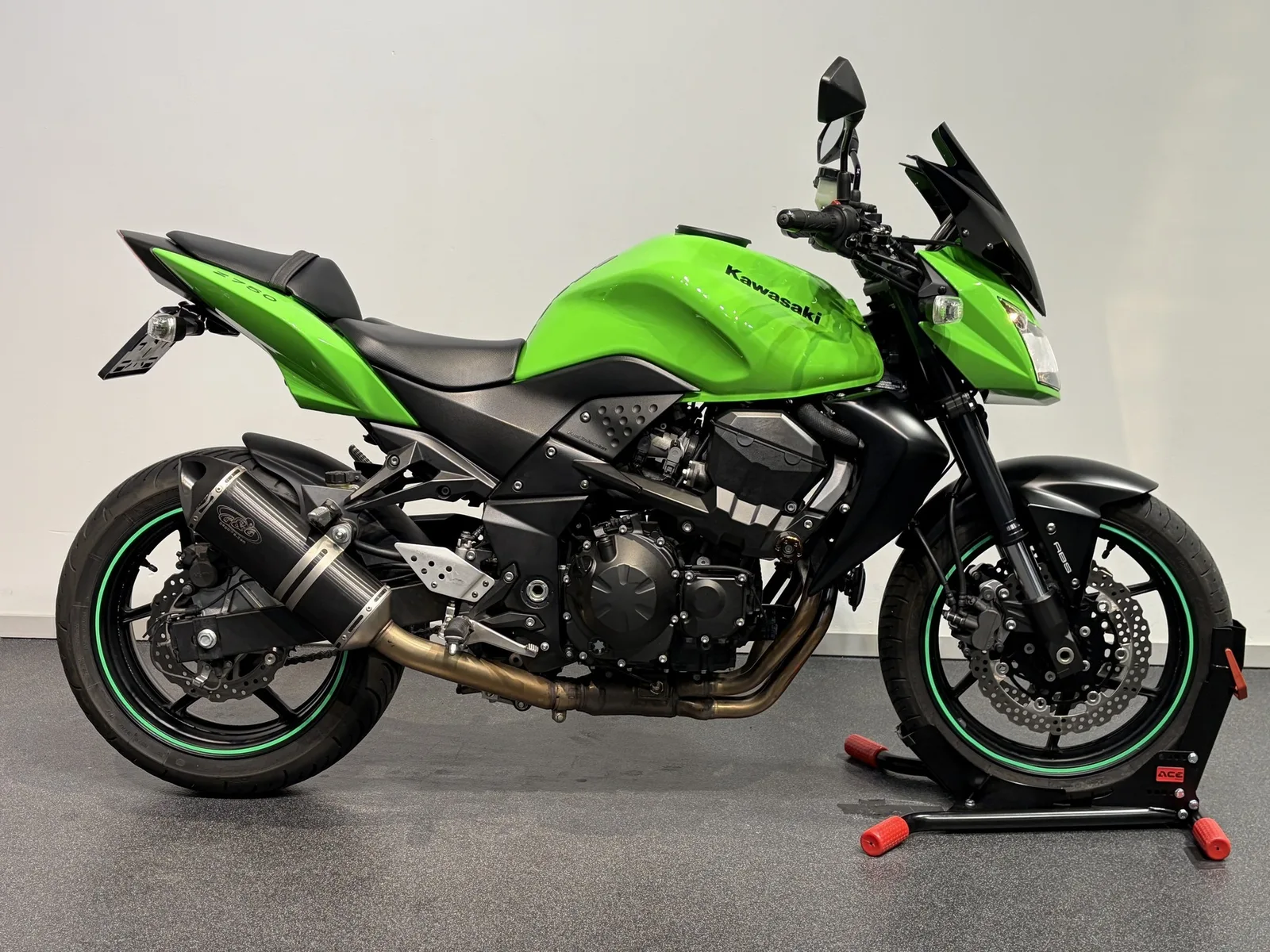 Kawasaki Z750 (2011) — foto 1