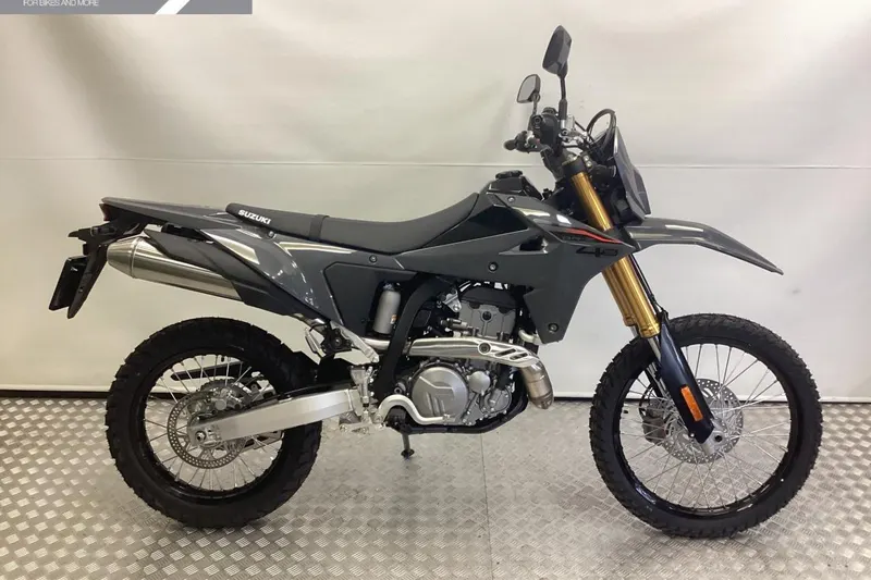 Suzuki DR-Z 400 S (2025)