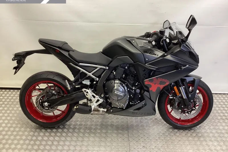 Suzuki GSX-8R (2026)