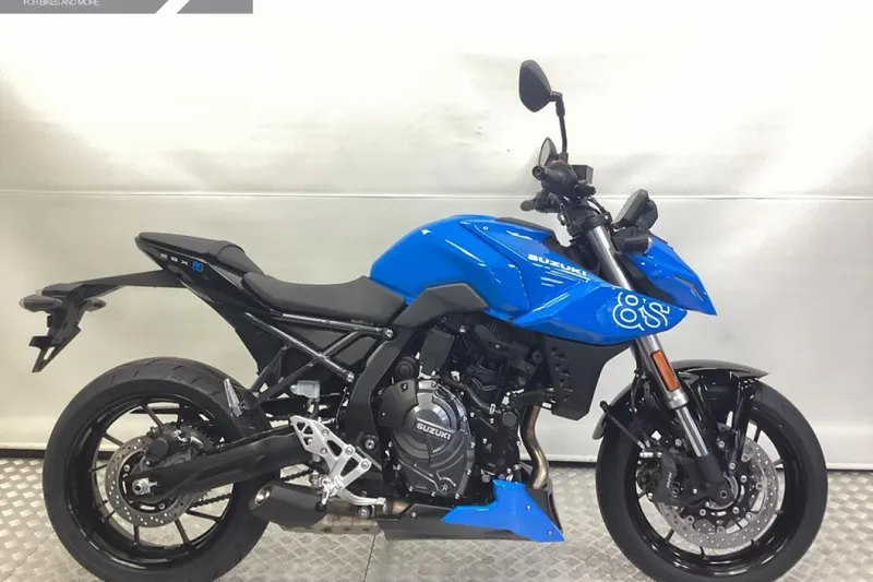 Suzuki GSX-8S (2025)