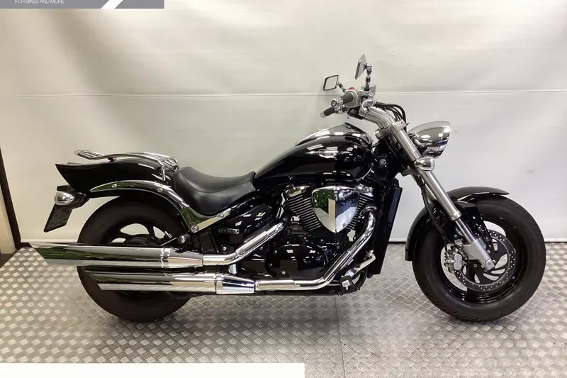 Suzuki M 800 (2010)