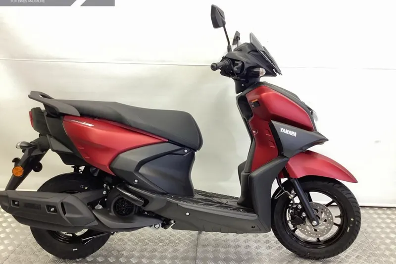 Yamaha RAYZR 125 (2025)
