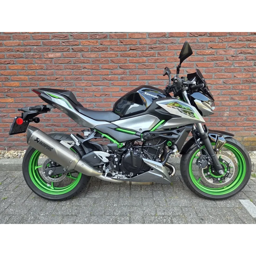 Kawasaki Z 500 SE (2025) — foto 1
