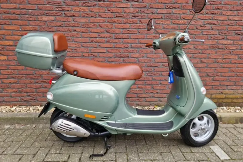 Vespa ET4 125 (1997)