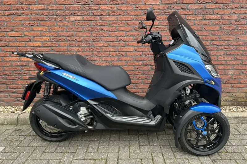 Piaggio MP3 310 (2025)