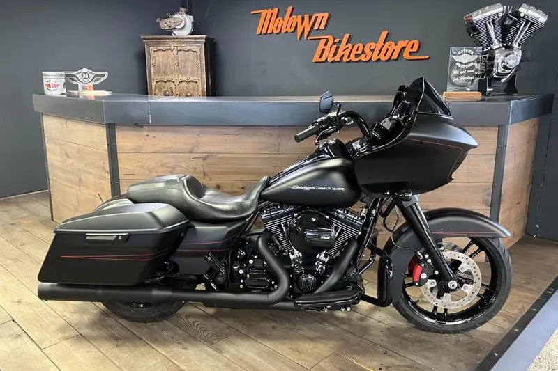 Harley-Davidson Road Glide (2016)