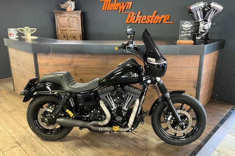Harley-Davidson Dyna LOW Rider (2015)