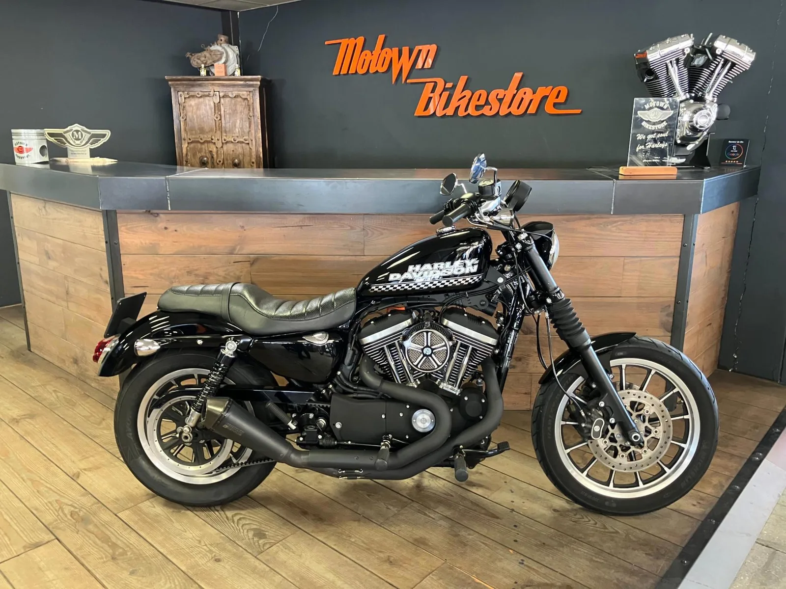 Harley-Davidson Sportster Roadster (2017) — foto 1