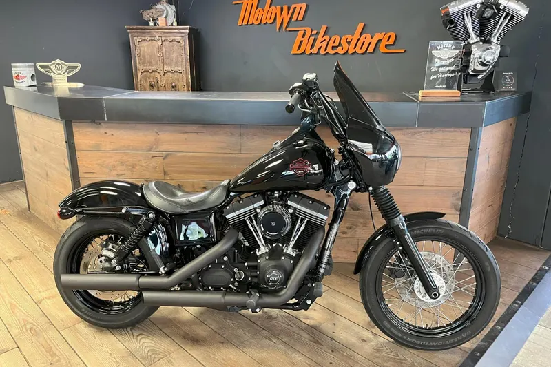 Harley-Davidson 103 Dyna Streetbob CLub Style Black Edition Python Exhaust (2016)