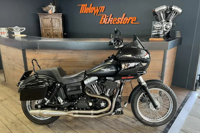 Harley-Davidson Dyna Street BOB (2006)