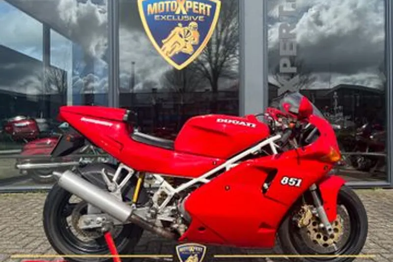 Ducati 851 Strada (1994)