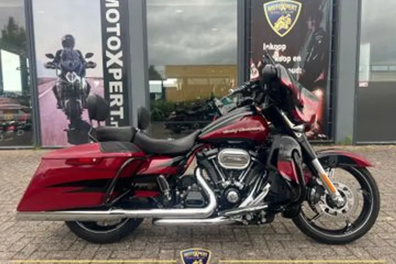 Harley-Davidson Street Glide (2017)