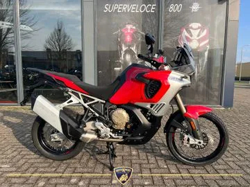 MV Agusta Enduro Veloce (2025) — foto 1