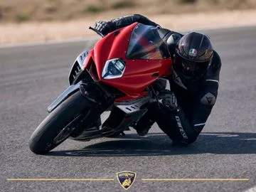 MV Agusta F3 800 (2025) — foto 1