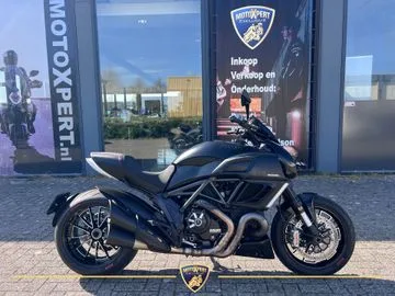 DUCATI DIAVEL (2012) — foto 1