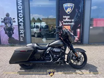 Harley-Davidson Street Glide (2020) — foto 1