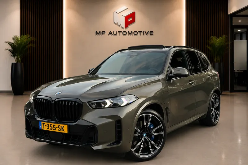 BMW X5 (2023)