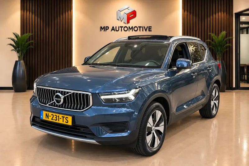 Volvo XC40 (2022)