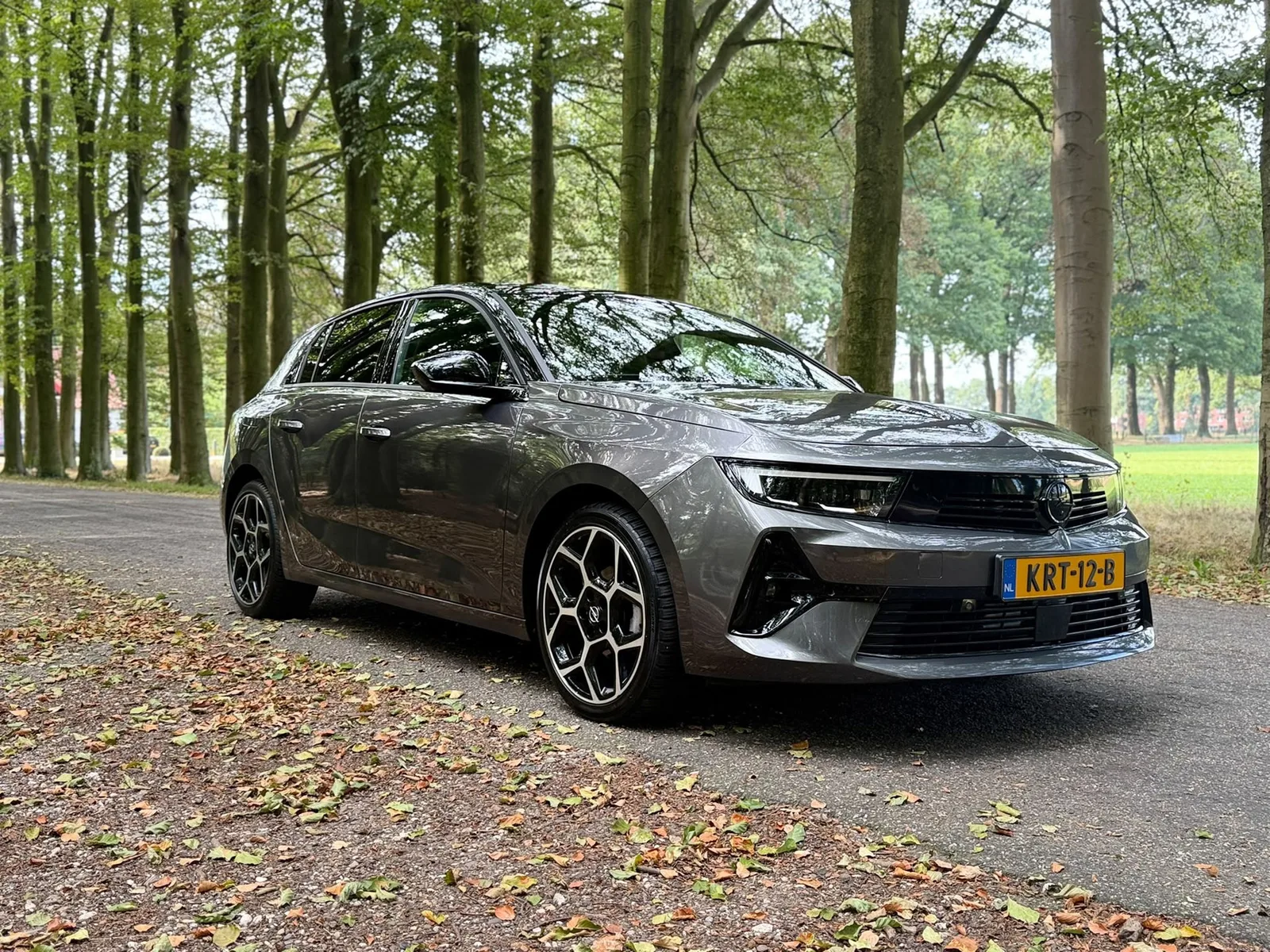 Opel Astra (2024) — foto 1
