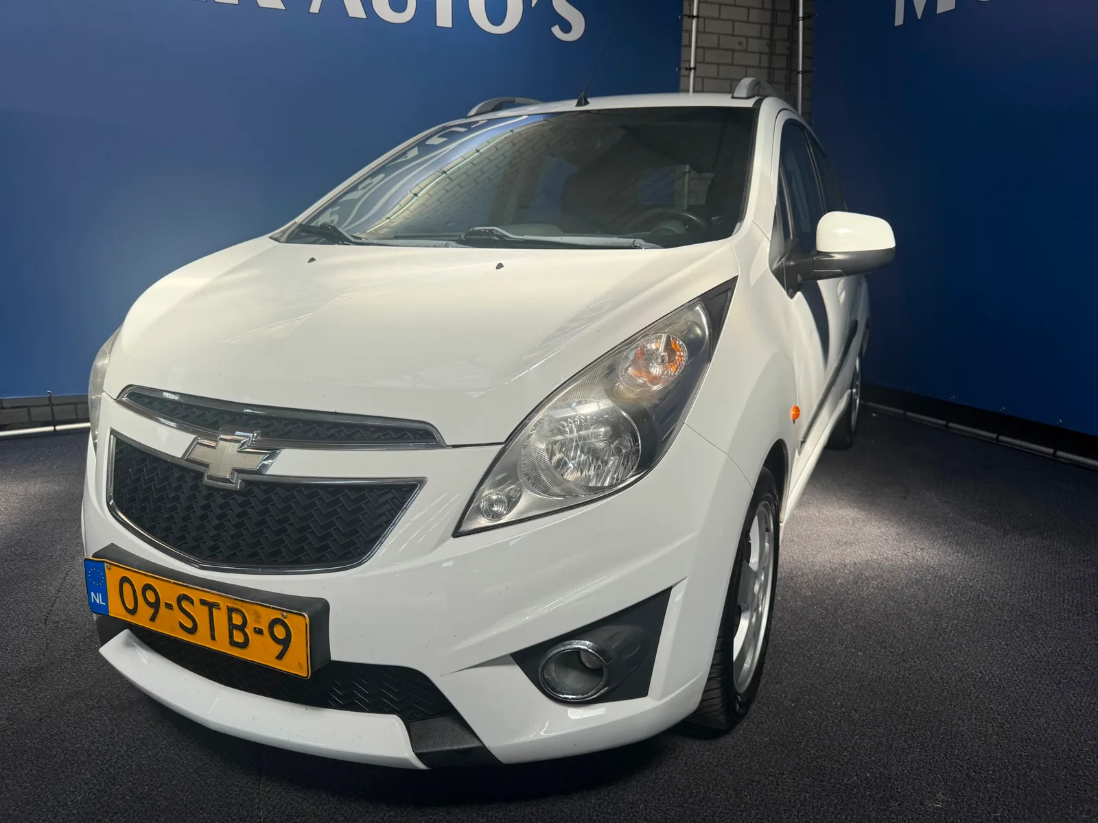 Chevrolet Spark (2010) — foto 1