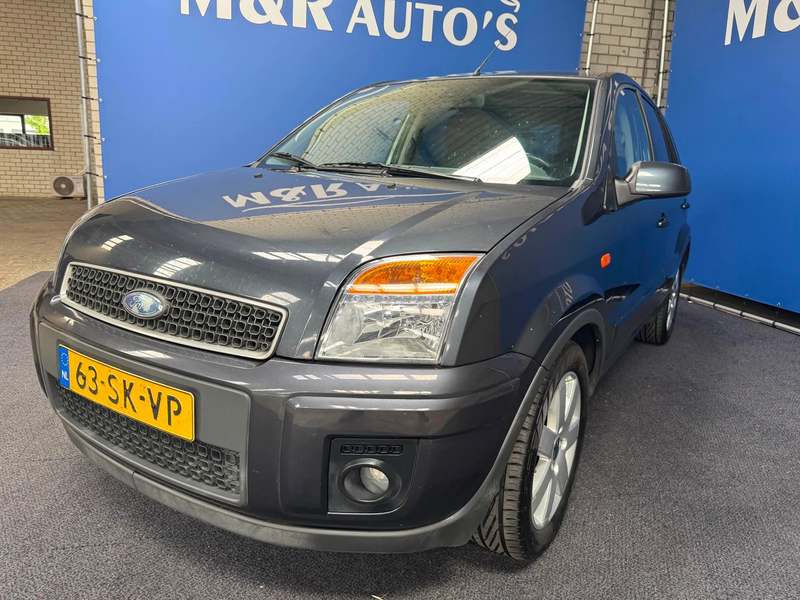 Ford Fusion (2006) — foto 1
